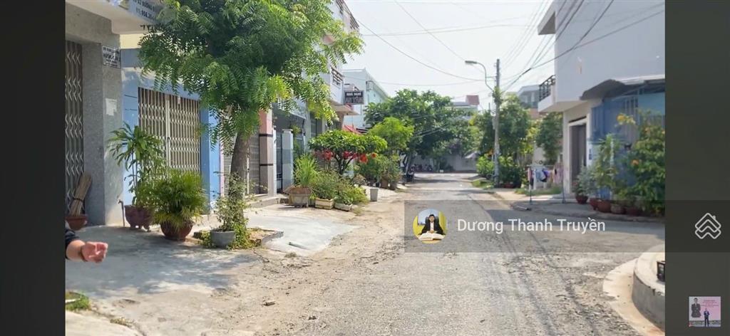 Bán nhà 2 tầng gần biển đối diện công viên dt 100m2 giá tốt nhất khu vực chỉ 5 tỷ 950tr có tl