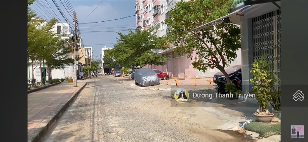 Bán nhà 2 tầng gần biển đối diện công viên dt 100m2 giá tốt nhất khu vực chỉ 5 tỷ 950tr có tl