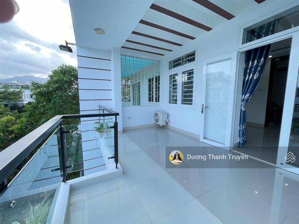 Bán nhà 3,5 tầng kđt phước long a gần dự án sun group, full nội thất cao cấp, giá 9ty350tr
