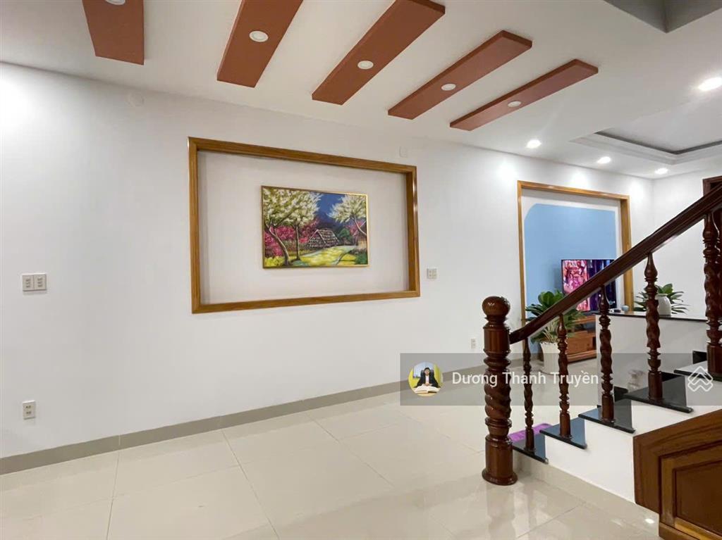 Bán nhà 3,5 tầng kđt phước long a gần dự án sun group, full nội thất cao cấp, giá 9ty350tr