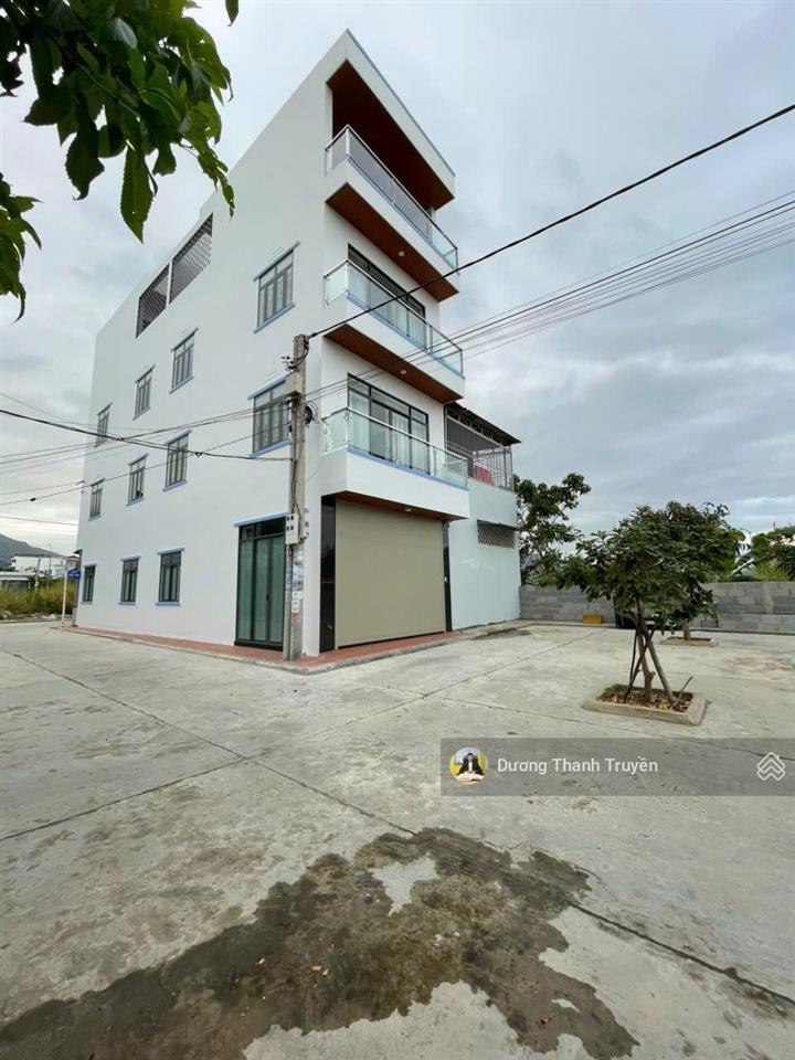 Bán nhà 4 tầng 3 mặt tiền khu tđc hòn rớ cạnh dự án sun group, tiềm năng cực lớn, giá 12,9 tỷ
