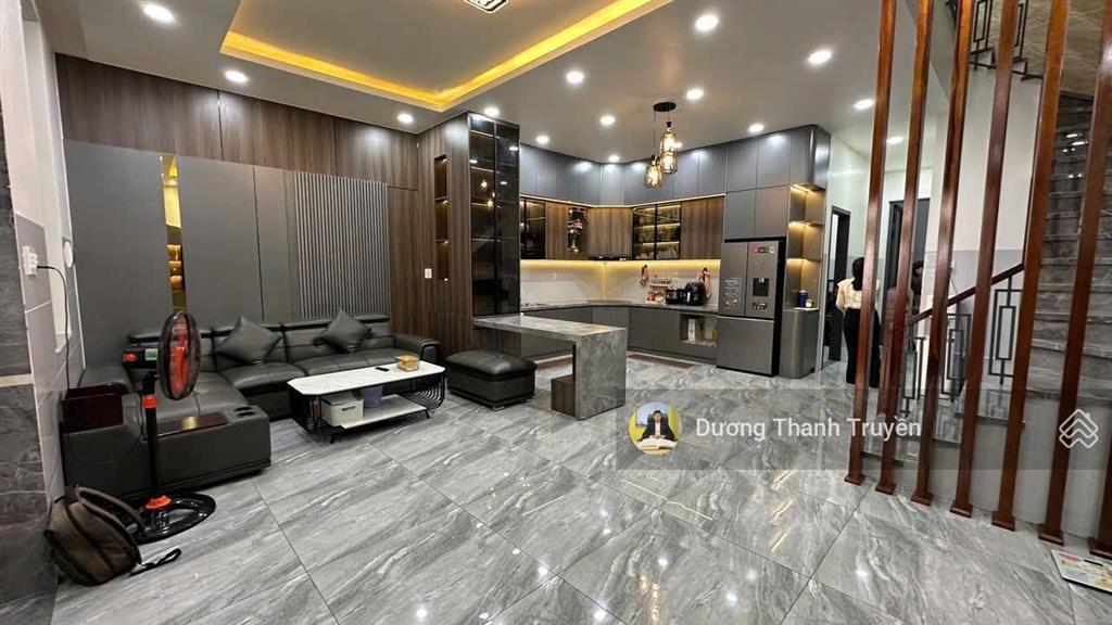 Bán nhà 3 tầng xây mới mặt tiền dương vân nga ngang đẹp 7m gần biển hòn chồng giá tốt chỉ 7,2 tỷ tl