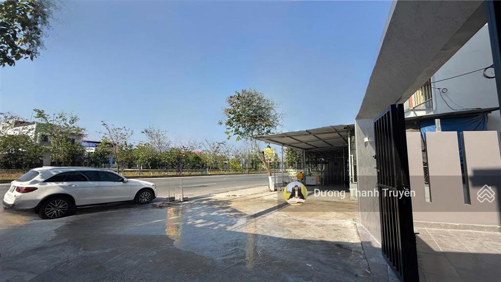 Bán căn nhà 4 tầng góc 2 mặt tiền võ nguyên giáp siêu thoáng, vị trí kinh doanh vàng, giá 7,8 tỷ