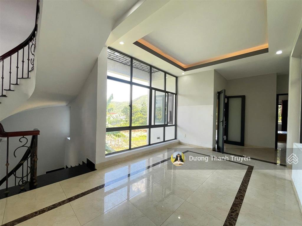 Bán biệt thự nhà vườn mt đại lộ nguyễn tất thành gần golf diamond bay, sungroup, sẵn sổ, giá 14,5tỷ