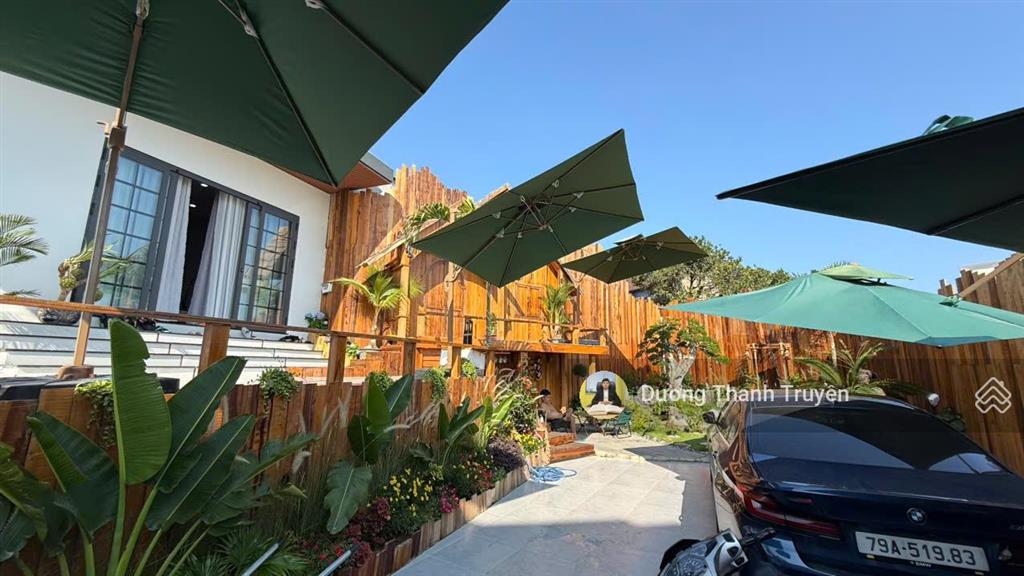 Bán nhà vườn 3 tầng view biển không gian sống nghỉ dưỡng giữa lòng thành phố, sẵn sổ, giá 30 tỷ tl