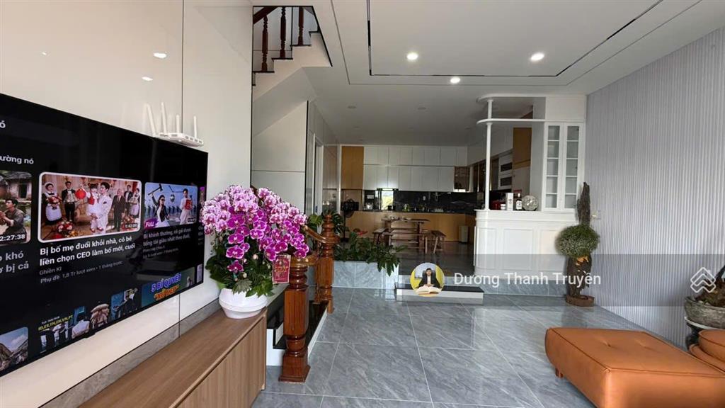 Bán nhà vườn 3 tầng view biển không gian sống nghỉ dưỡng giữa lòng thành phố, sẵn sổ, giá 30 tỷ tl