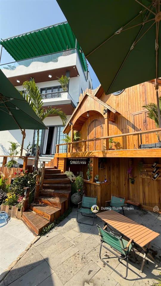 Bán nhà vườn 3 tầng view biển không gian sống nghỉ dưỡng giữa lòng thành phố, sẵn sổ, giá 30 tỷ tl