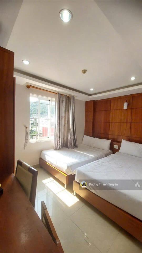 Bán khách sạn 12 tầng mt đoàn trần nghiệp, gần biển, dòng tiền 100tr/tháng, có thang máy, 23 tỷ tl