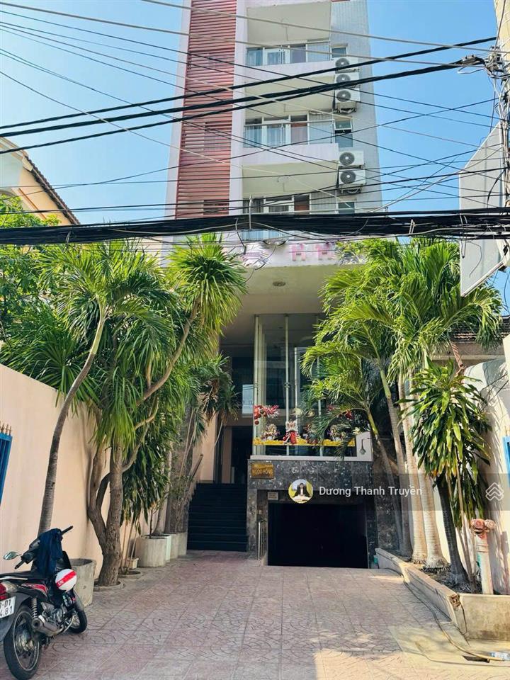 Bán khách sạn 12 tầng mt đoàn trần nghiệp, gần biển, dòng tiền 100tr/tháng, có thang máy, 23 tỷ tl