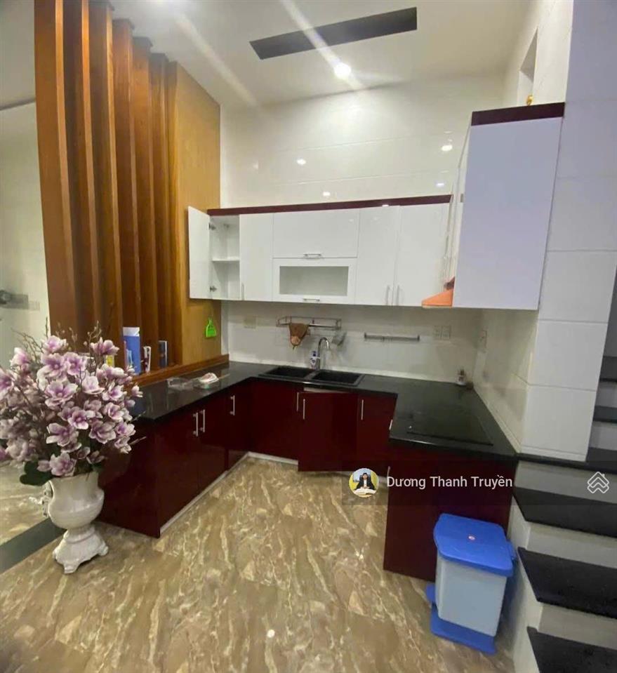 Bán nhà 4 tầng vĩnh hòa sẵn 6 căn hộ dòng tiền 15tr/tháng, gần biển, hẻm ô tô 5m, 90m2, giá 9 tỷ