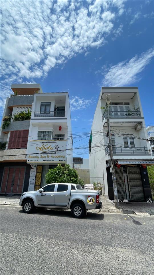 Bán lô đất đẹp mặt tiền đường ngô văn sở gần biển, cạnh bến du thuyền nha trang giá tốt chỉ 72tr/m2