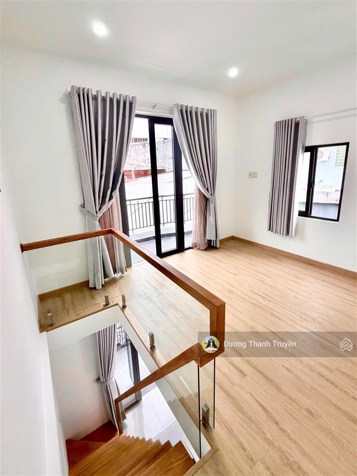 Bán nhà 2 tầng kiên cố gần biển, full nội thất mới đẹp, tt phước hải nha trang, giá chỉ 3,69 tỷ
