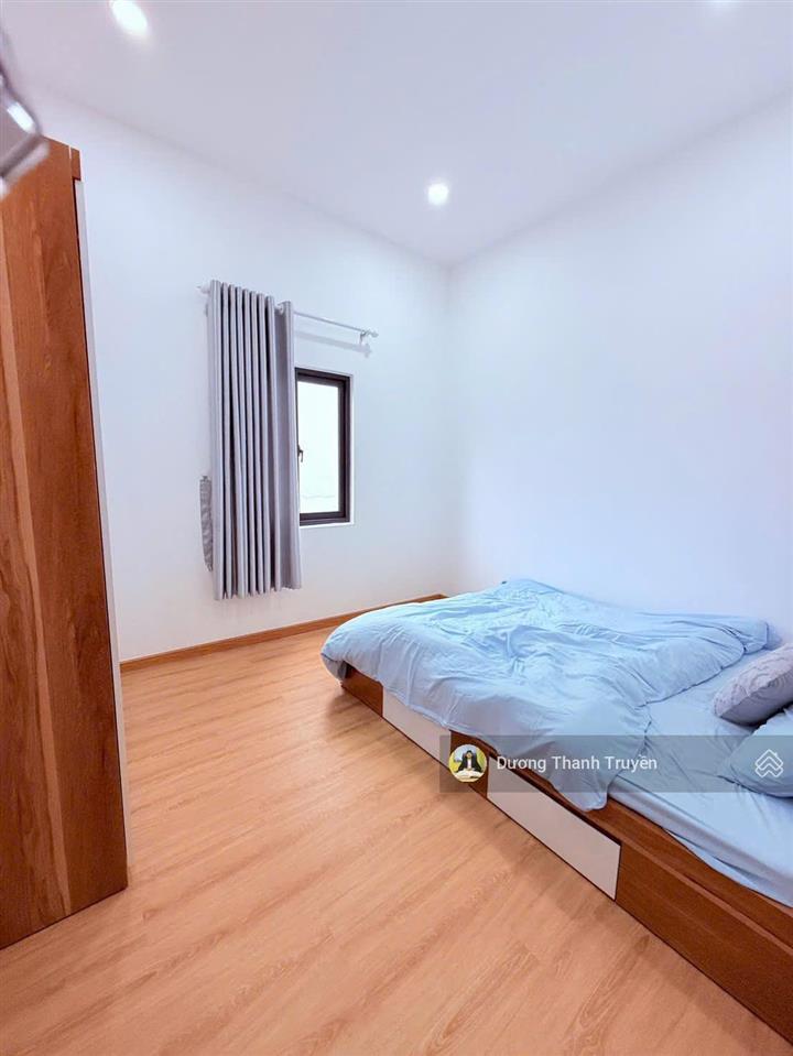 Bán nhà 2 tầng kiên cố gần biển, full nội thất mới đẹp, tt phước hải nha trang, giá chỉ 3,69 tỷ