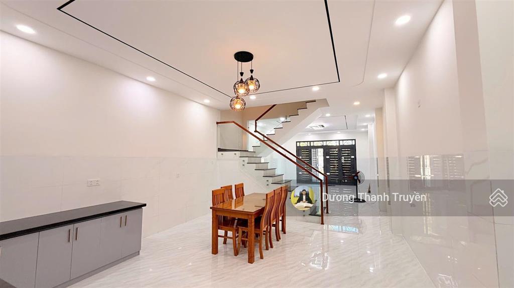 Bán nhà đẹp 3 tầng mặt tiền đường điện biên phủ, cách biển chỉ 900m, vị trí kinh doanh tốt, 11,8 tỷ