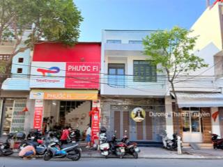 Bán nhà đẹp 3 tầng mặt tiền đường điện biên phủ, cách biển chỉ 900m, vị trí kinh doanh tốt, 11,8 tỷ