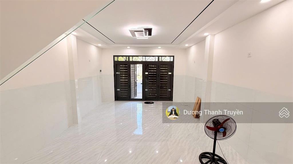 Bán nhà đẹp 3 tầng mặt tiền đường điện biên phủ, cách biển chỉ 900m, vị trí kinh doanh tốt, 11,8 tỷ