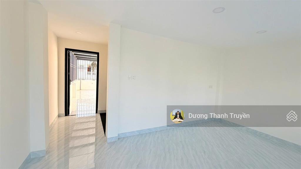 Bán nhà đẹp 3 tầng mặt tiền đường điện biên phủ, cách biển chỉ 900m, vị trí kinh doanh tốt, 11,8 tỷ