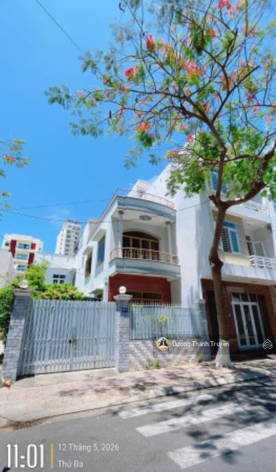 Nhà phố 2 tầng góc 2 mặt tiền cách biển hòn chồng 250m ngang hiếm 8m vị trí khai thác dòng tiền tốt