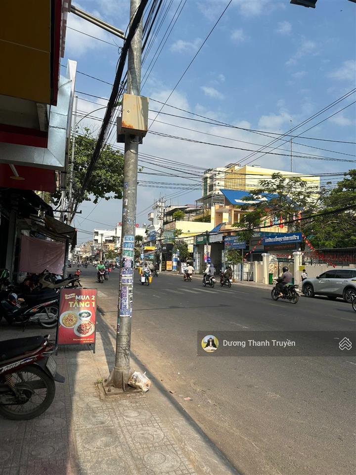 Chủ giảm 300tr bán nhà mặt tiền 2/4 đối diện champa island, gần tháp bà ponagar, gần biển, sẵn sổ