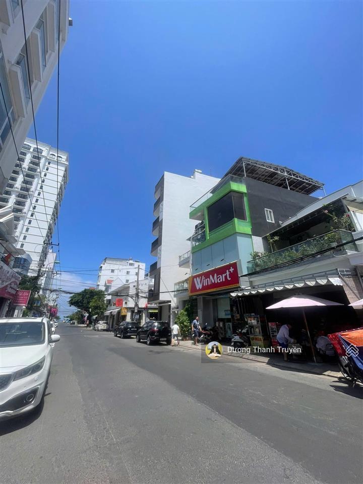 Bán nhà phố 3 tầng mặt tiền bắc sơn gần biển hòn chồng, vị trí kinh doanh tốt, dòng tiền 30tr/tháng