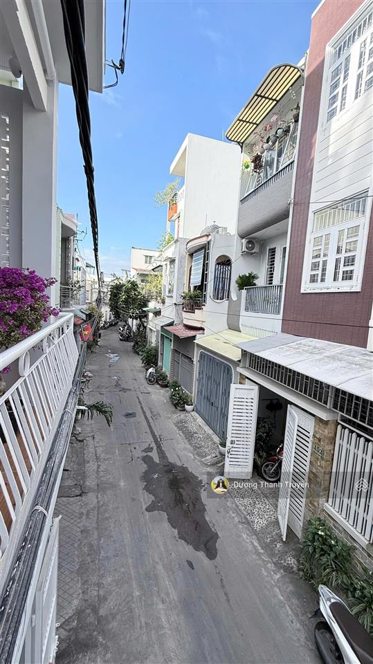 Bán nhà phố 2 tầng cạnh đường lê hồng phong, gần biển, siêu thị, đường oto 5m, sẵn sổ, 5ty379
