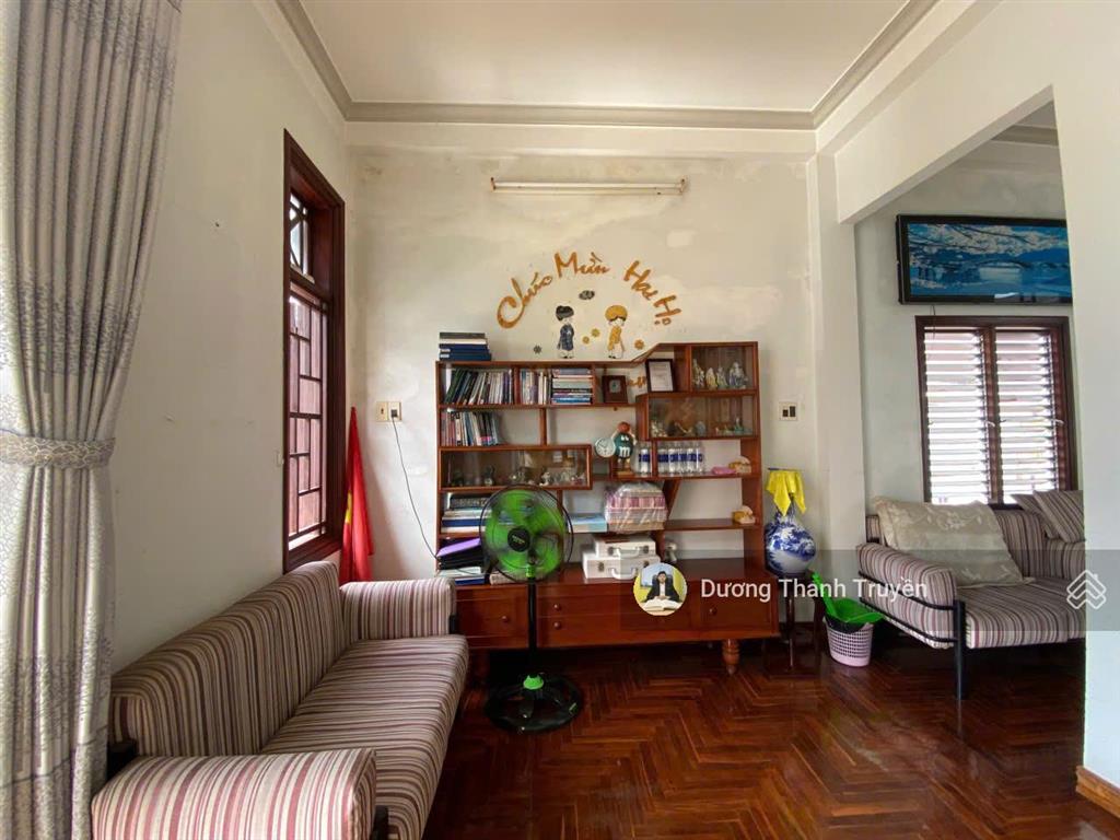 Nhà phố 4 tầng hẻm huỳnh thúc kháng cách biển chỉ 900m, ngang hiếm 6.1m, kinh doanh sầm uất, 10 tỷ