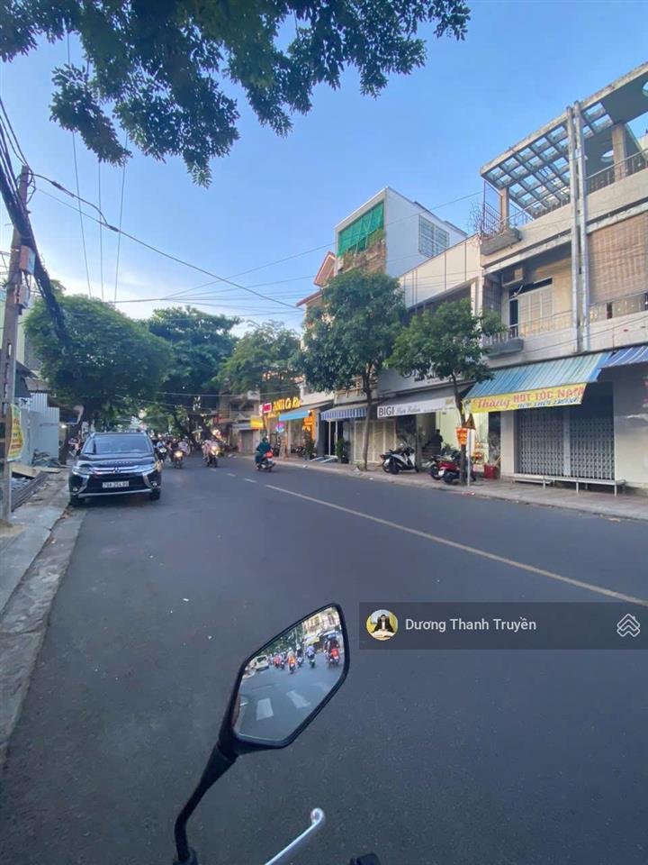 Bán nhà 3 tầng gần biển mặt tiền trần nhật duật khu bàn cờ tt nha trang, ngang 7,5m hiếm, giá 23 tỷ