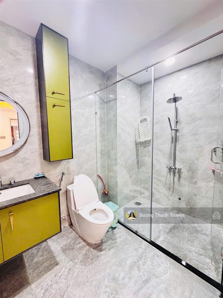 Bán nhà 6 tầng mặt tiền phạm ngọc thạch gần biển nha trang có thang máy phù hợp kinh doanh giá 20tỷ