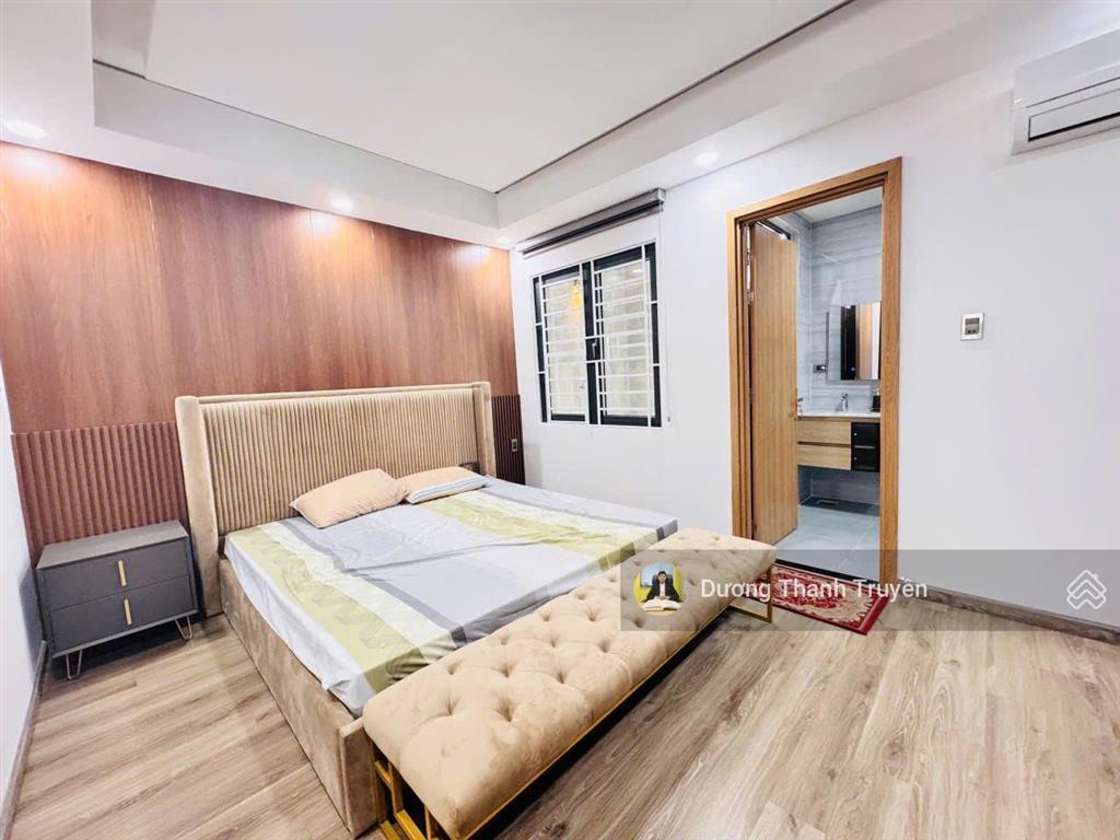 Bán nhà 6 tầng mặt tiền phạm ngọc thạch gần biển nha trang có thang máy phù hợp kinh doanh giá 20tỷ