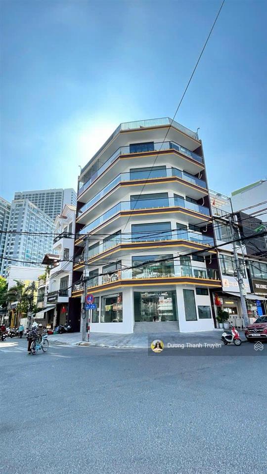 Bán tòa nhà 7 tầng gần biển góc 2 mặt tiền tttp nha trang, vị trí khai thác dòng tiền cực tốt, 60tỷ