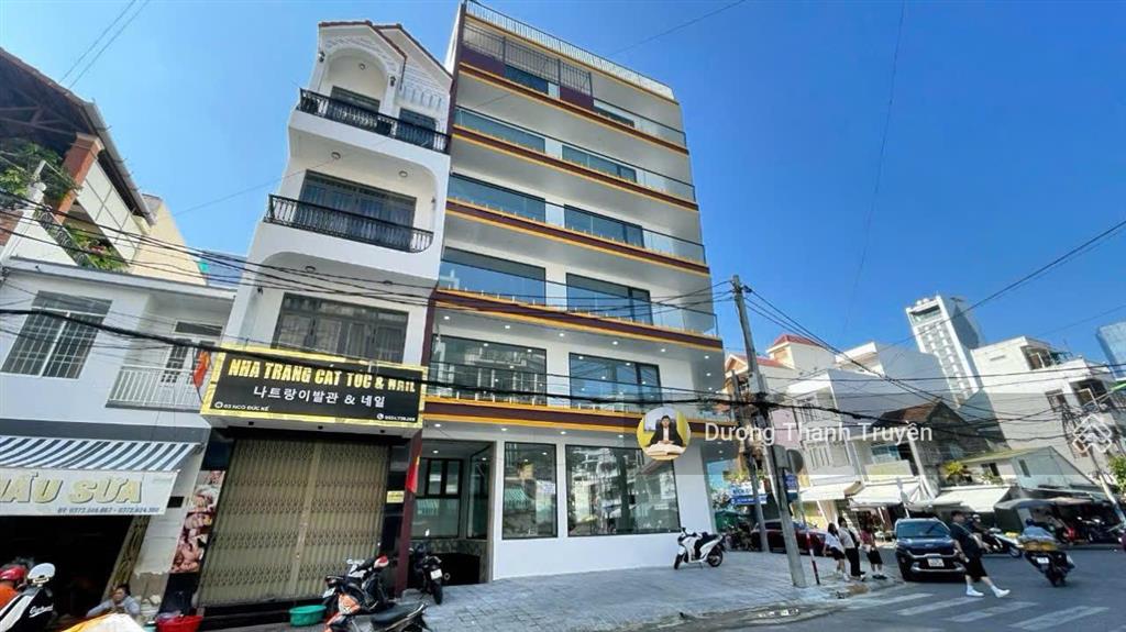 Bán tòa nhà 7 tầng gần biển góc 2 mặt tiền tttp nha trang, vị trí khai thác dòng tiền cực tốt, 60tỷ