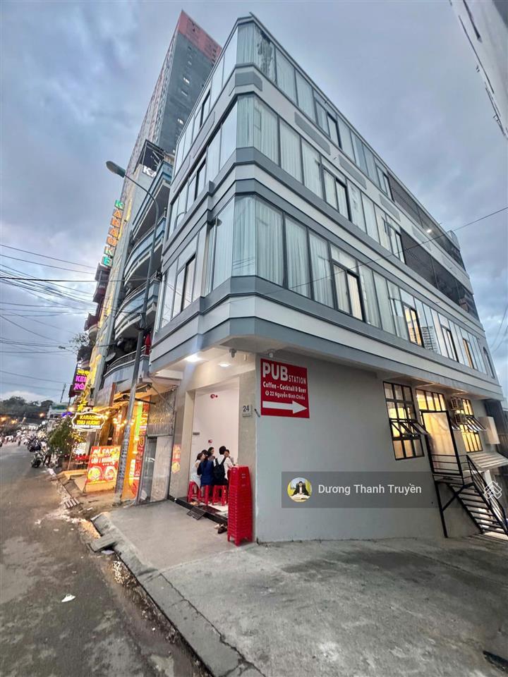 Bán nhà phố 4 tầng góc 2 mặt tiền cách biển chỉ 300m cạnh tòa napoleon dòng tiền cực tốt, 14,9 tỷ