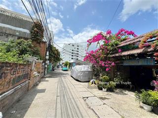 Bán lô đất đẹp góc 2 mặt tiền cách biển hòn chồng chỉ 200m, ngang 8m hiếm có, view biển đẹp, 21,5t