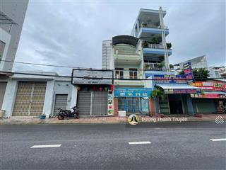 Bán nhà 3 tầng mặt tiền đường phan chu trinh cách biển chỉ 500m, vị trí kinh doanh đắc địa, 12 tỷ