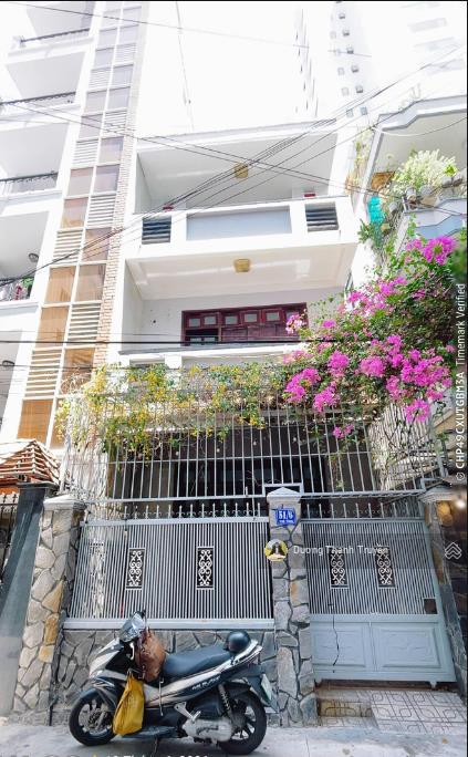 Bán nhà 3 tầng hẻm ô tô tuệ tĩnh cách biển chỉ 200m trung tâm du lịch nha trang, sẵn sổ, giá 13,9tỷ