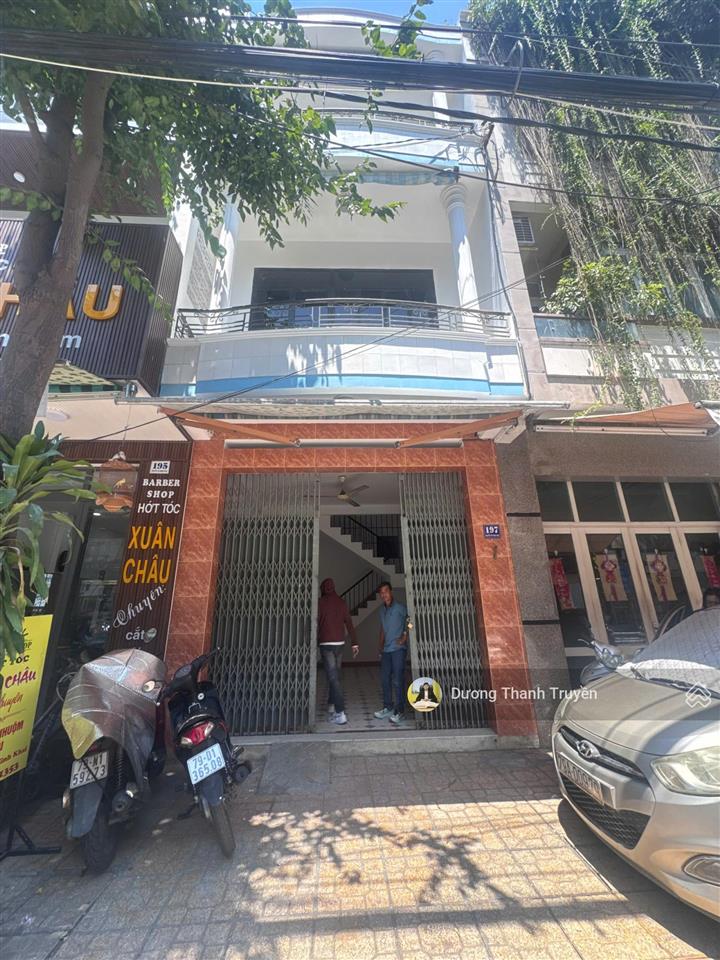 Bán nhà 3 tầng mặt tiền nguyễn thị minh khai trung tâm nha trang cách biển 900m giá chỉ 10,5 tỷ