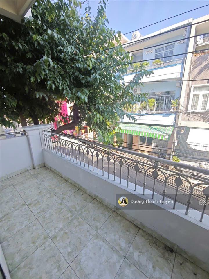 Bán nhà 3 tầng mặt tiền đường nguyễn khanh gần coopmart nha trang kinh doanh tốt giá chỉ 8,5 tỷ