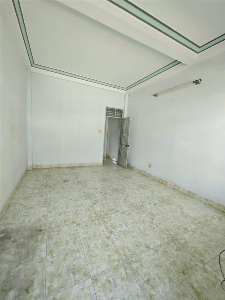 Bán nhà 3 tầng mặt tiền đường nguyễn khanh gần coopmart nha trang kinh doanh tốt giá chỉ 8,5 tỷ