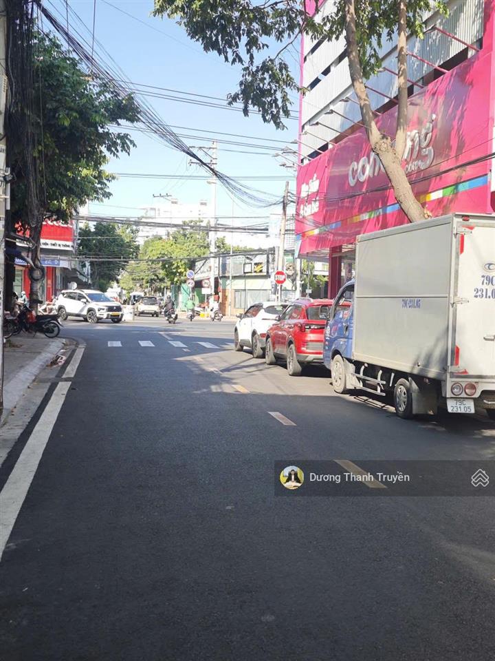 Bán nhà 3 tầng mặt tiền đường nguyễn khanh gần coopmart nha trang kinh doanh tốt giá chỉ 8,5 tỷ