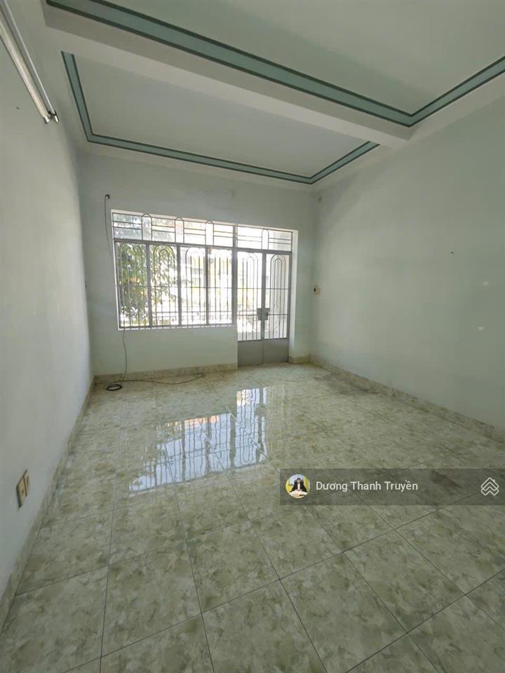 Bán nhà 3 tầng mặt tiền đường nguyễn khanh gần coopmart nha trang kinh doanh tốt giá chỉ 8,5 tỷ