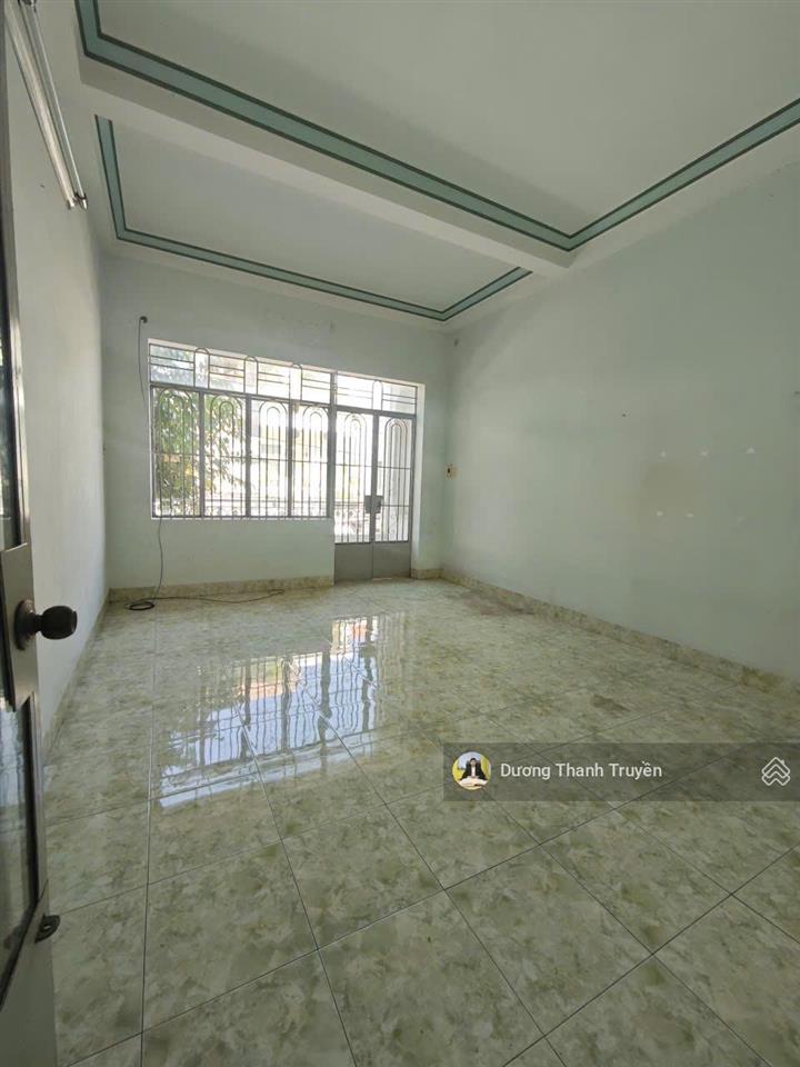 Bán nhà 3 tầng mặt tiền đường nguyễn khanh gần coopmart nha trang kinh doanh tốt giá chỉ 8,5 tỷ