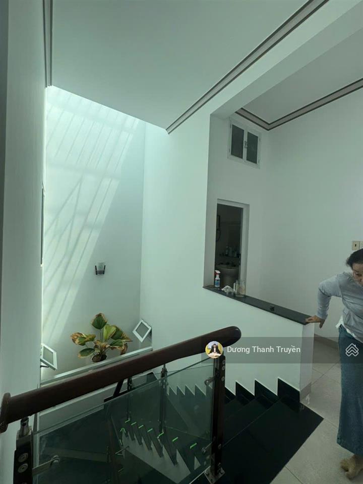 Bán nhà 3 tầng gần biển mặt tiền đường 6c cạnh vòng xoay nguyễn đức cảnh và hoàng diệu giá 10,5 tỷ