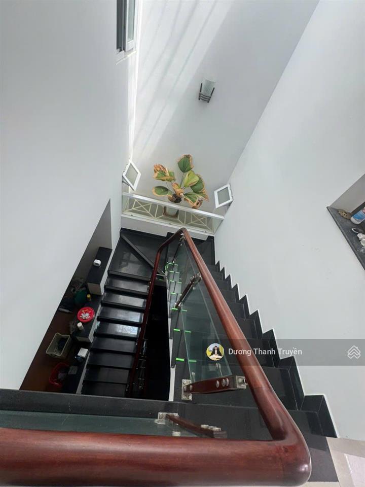 Bán nhà 3 tầng gần biển mặt tiền đường 6c cạnh vòng xoay nguyễn đức cảnh và hoàng diệu giá 10,5 tỷ