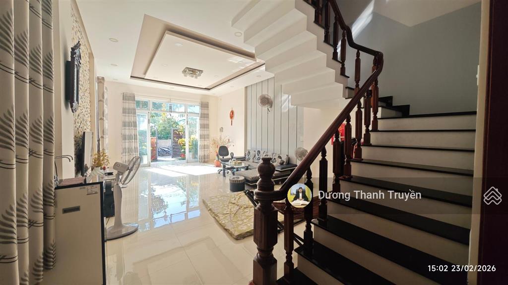 Chủ giảm 150tr bán nhà đẹp 3 tầng 2 mặt tiền view biển cạnh phạm văn đồng & bến du thuyền quốc tế