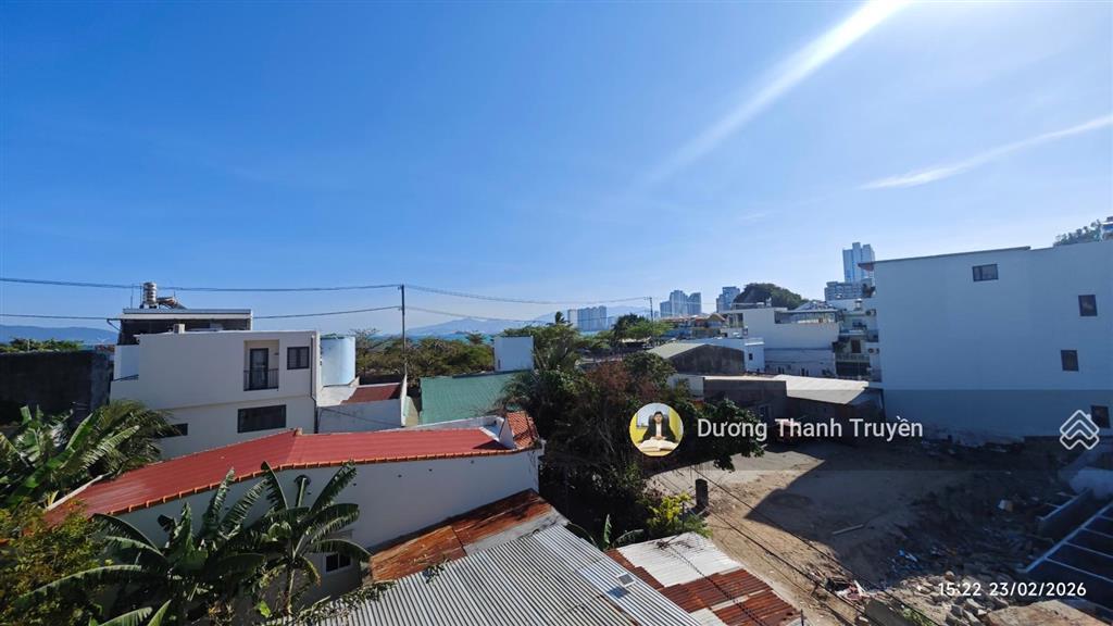 Chủ giảm 150tr bán nhà đẹp 3 tầng 2 mặt tiền view biển cạnh phạm văn đồng & bến du thuyền quốc tế