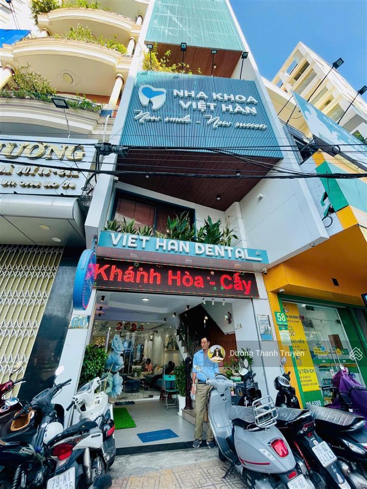 Bán nhà 7 tầng 2 mặt tiền quang trung ngay vòng xoay yersin, dòng tiền 30 triệu/tháng, giá 220tr/m2
