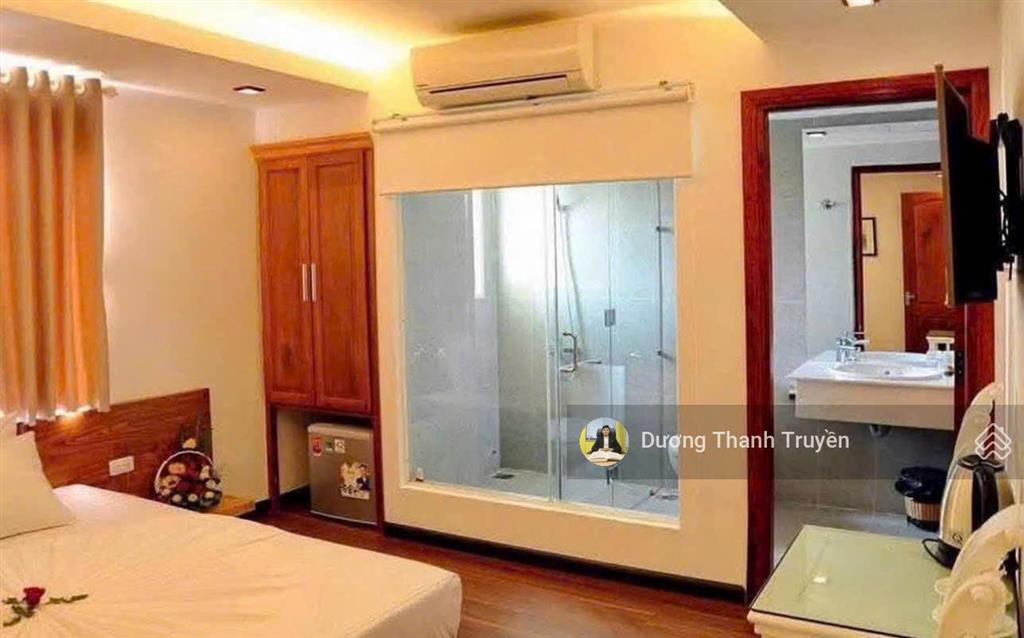 Bán khách sạn 6 tầng mặt tiền hoàng diệu dòng tiền 50 triệu/tháng, chỉ 300m ra biển trần phú, 35 tỷ