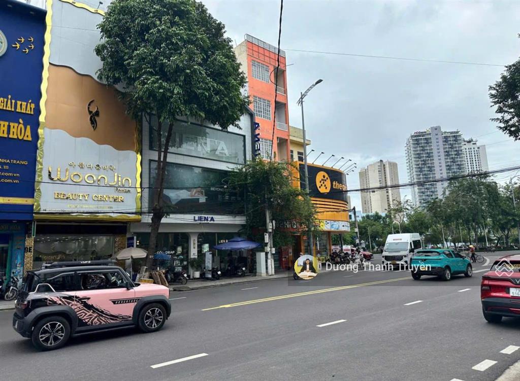 Bán nhà 4 tầng mặt tiền lê thánh tôn tp nha trang, dòng tiền 55tr/tháng, chỉ 400m ra biển, 35 tỷ