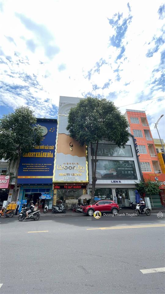 Bán nhà 4 tầng mặt tiền lê thánh tôn tp nha trang, dòng tiền 55tr/tháng, chỉ 400m ra biển, 35 tỷ