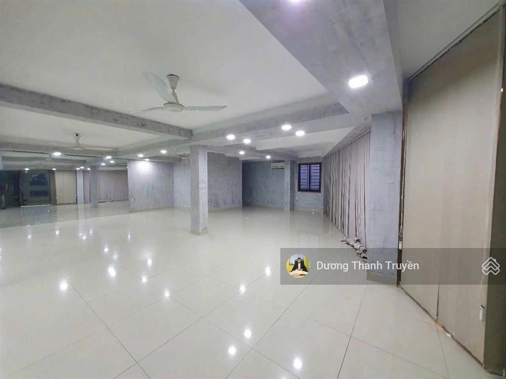Giảm 900tr bán nhà 4 tầng mặt tiền âu cơ ngang gần 9m, phù hợp kinh doanh nhà hàng, giá chỉ 15,9 tỷ
